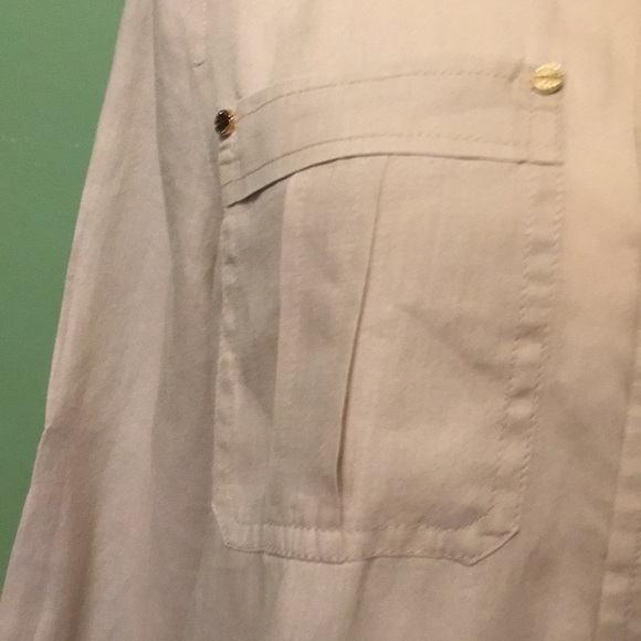 Michael Kors tan linen shirt with pockets - Picture 2 of 10